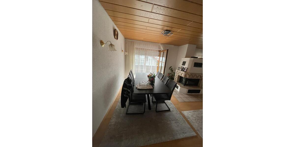 Etagenwohnung Offenau - 4 Zimmer, 111 m&sup2;, 1.100&euro; | Angebot:26416012