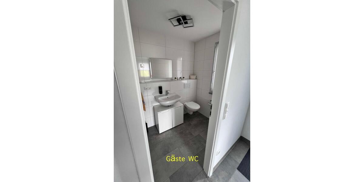 Doppelhaushälfte Hünfeld - 5 Zimmer, 143 m&sup2;, 1.400&euro; | Angebot:26563880