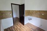 Familien-Zuhause in angenehmer Größe, 3 Zimmer mit Balkon, Laminat, Wannenbad, Gäste-WC, Aufzug