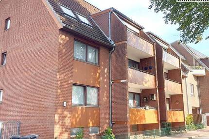 Gepflegte 2+22 Zimmer Stadtwohung mit Balkon und Garage