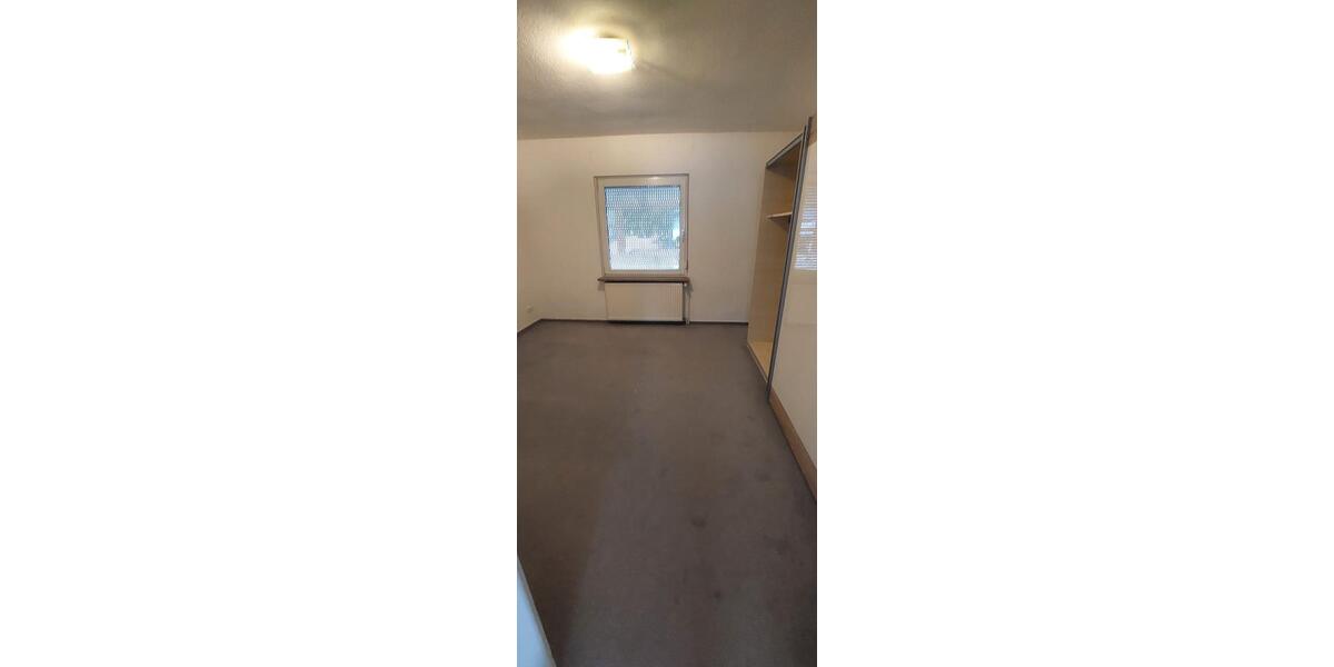 Dachgeschoßwohnung Celle - 5 Zimmer, 125 m&sup2;, 1.000&euro; | Angebot:26634957