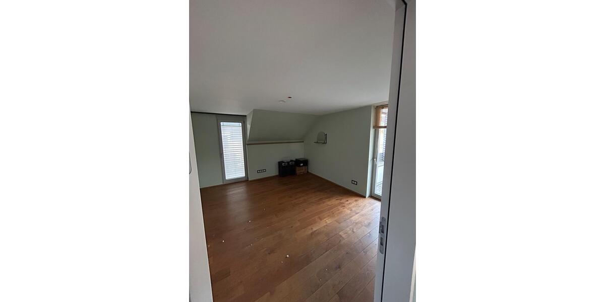 Doppelhaushälfte Wittnau - 4 Zimmer, 172 m&sup2;, 3.000&euro; | Angebot:25831358