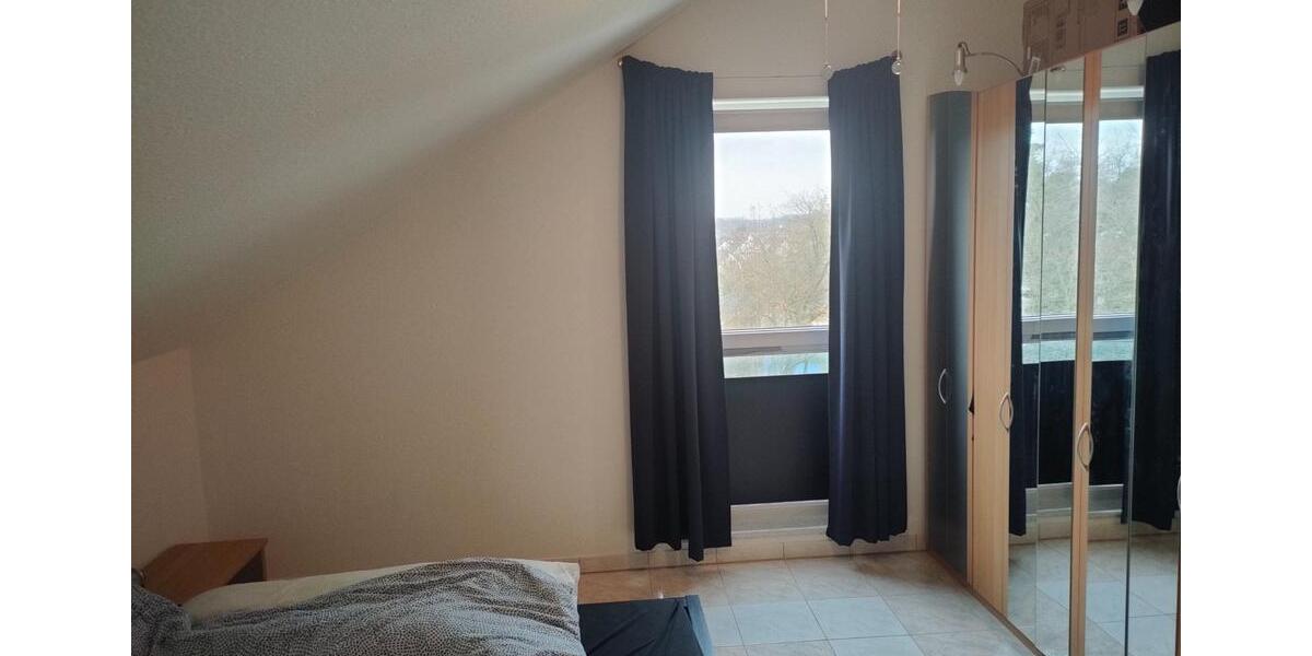 Dachgeschoßwohnung Obertshausen - 3 Zimmer, 74 m&sup2;, 800&euro; | Angebot:25548917