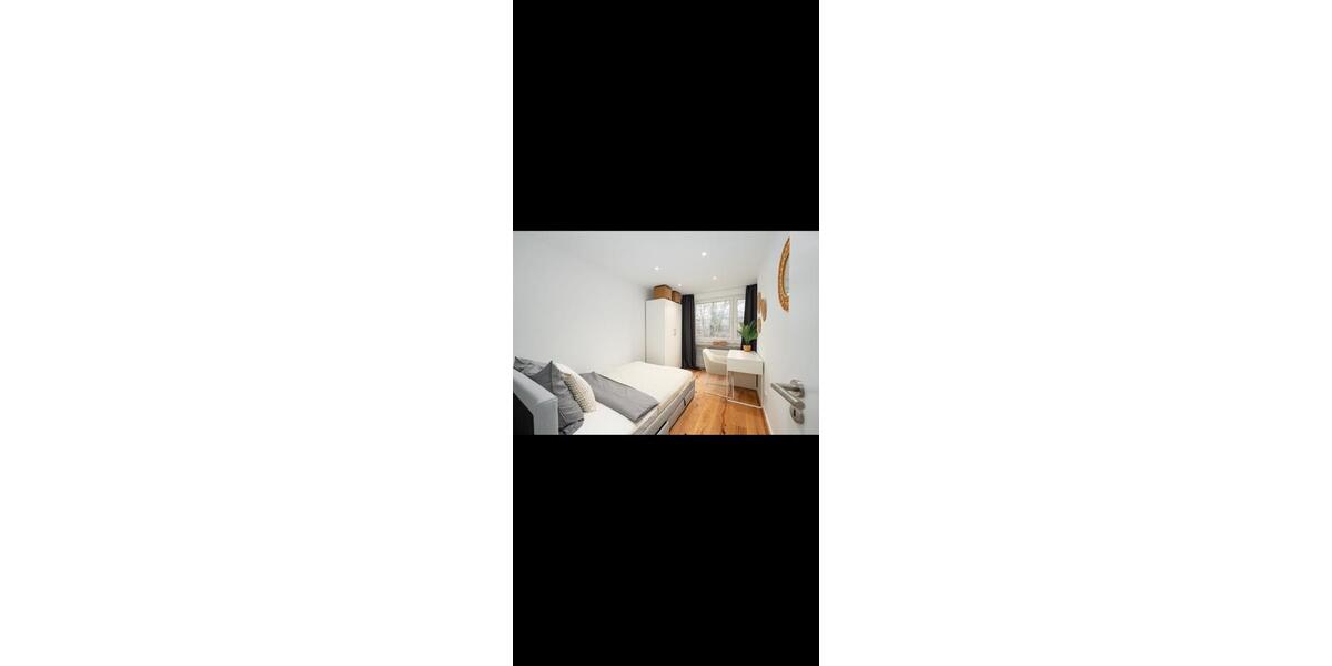 Wohnen auf Zeit Düsseldorf Düsseltal - 1 Zimmer, 11 m&sup2;, 670&euro; | Angebot:26621090