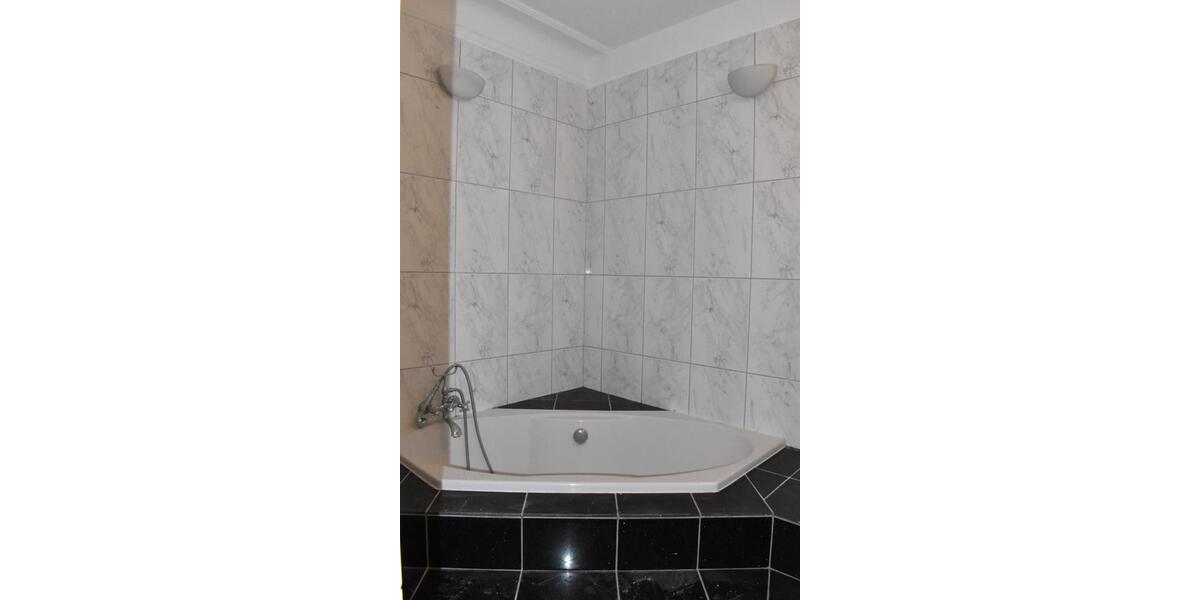 Etagenwohnung Hamburg Hohenfelde - 5 Zimmer, 135 m&sup2;, 600&euro; | Angebot:24397580