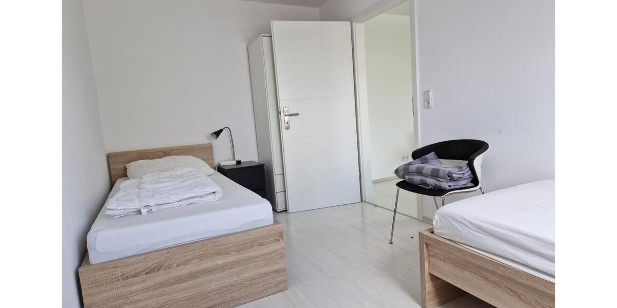 Dachgeschoßwohnung Wiesbaden Bierstadt - 3 Zimmer, 80 m&sup2;, 1.400&euro; | Angebot:24784334