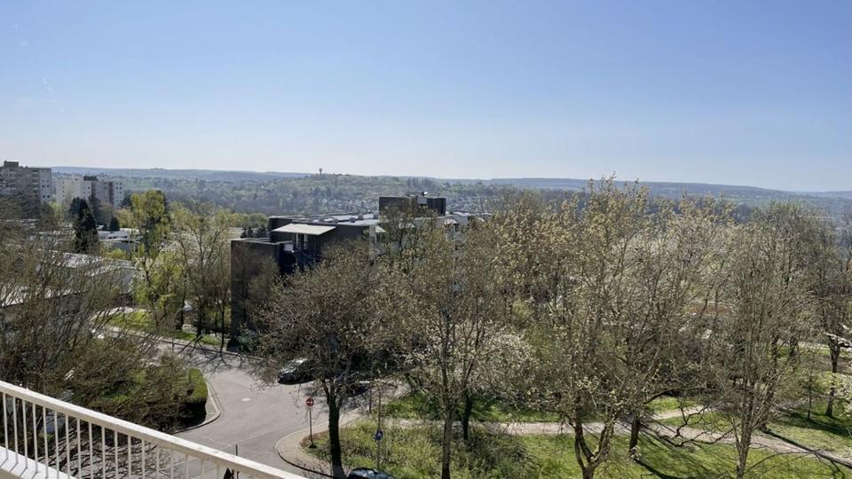 Helle 3,5-Zimmer-Wohnung mit Balkon in Saarbrücken-Eschberg 3 zimmer