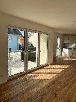 Etagenwohnung Maisach - 3 Zimmer, 81 m&sup2;, 1.880&euro; | Angebot:26688953