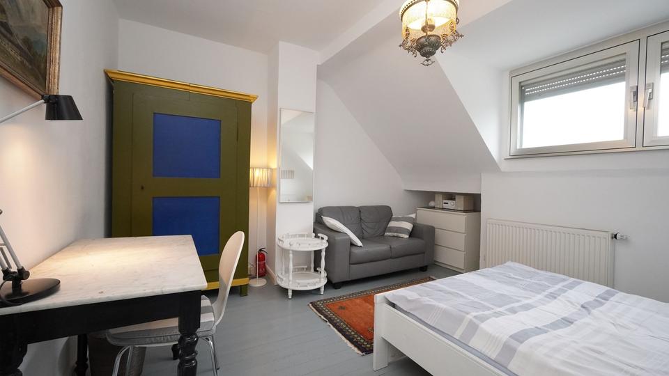 Doppelhaushälfte Köln Lindenthal - 4 Zimmer, 100 m&sup2;, 1.800&euro; | Angebot:24490854