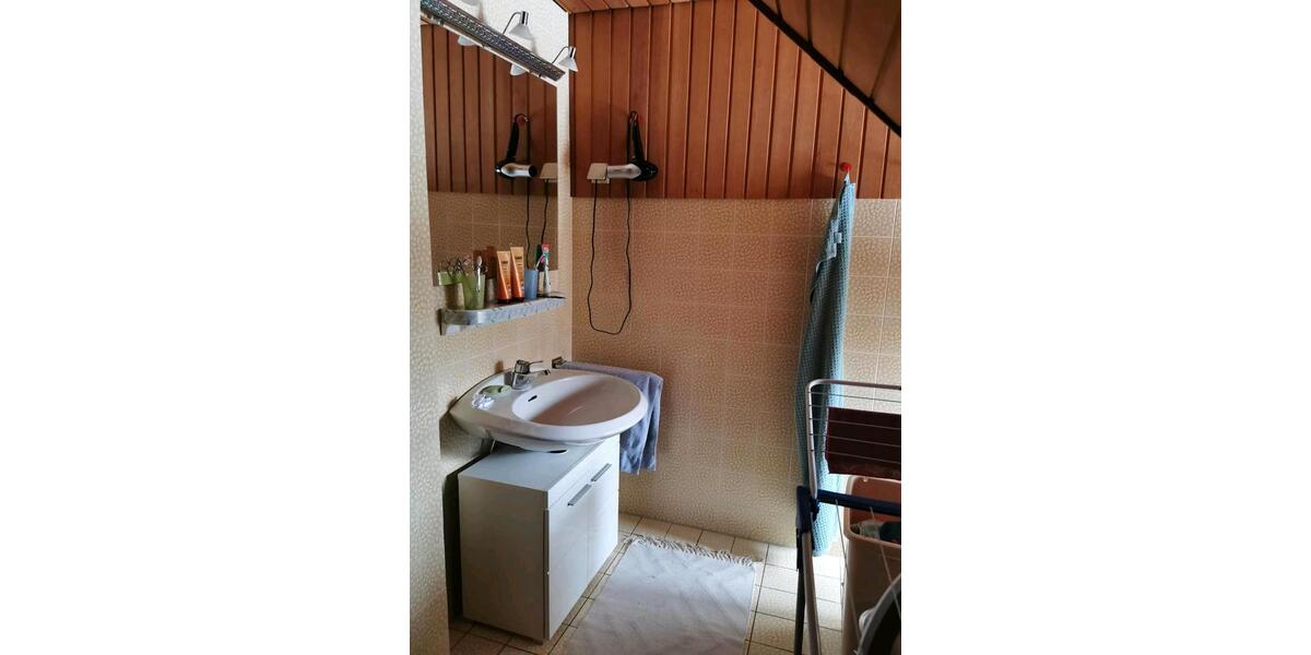 Dachgeschoßwohnung Jever - 3.5 Zimmer, 75 m&sup2;, 570&euro; | Angebot:25831574