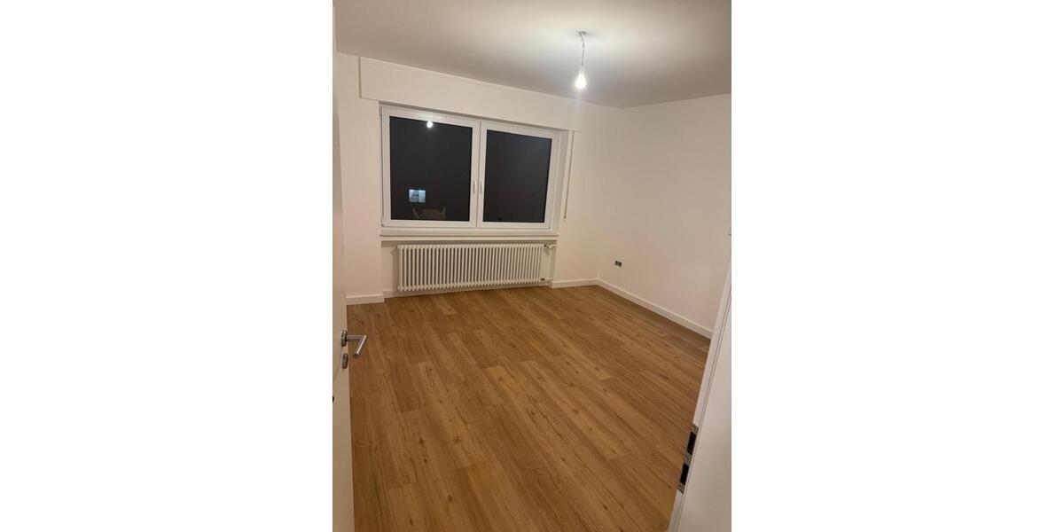 Etagenwohnung Salzkotten - 4 Zimmer, 107 m&sup2;, 1.150&euro; | Angebot:24400521