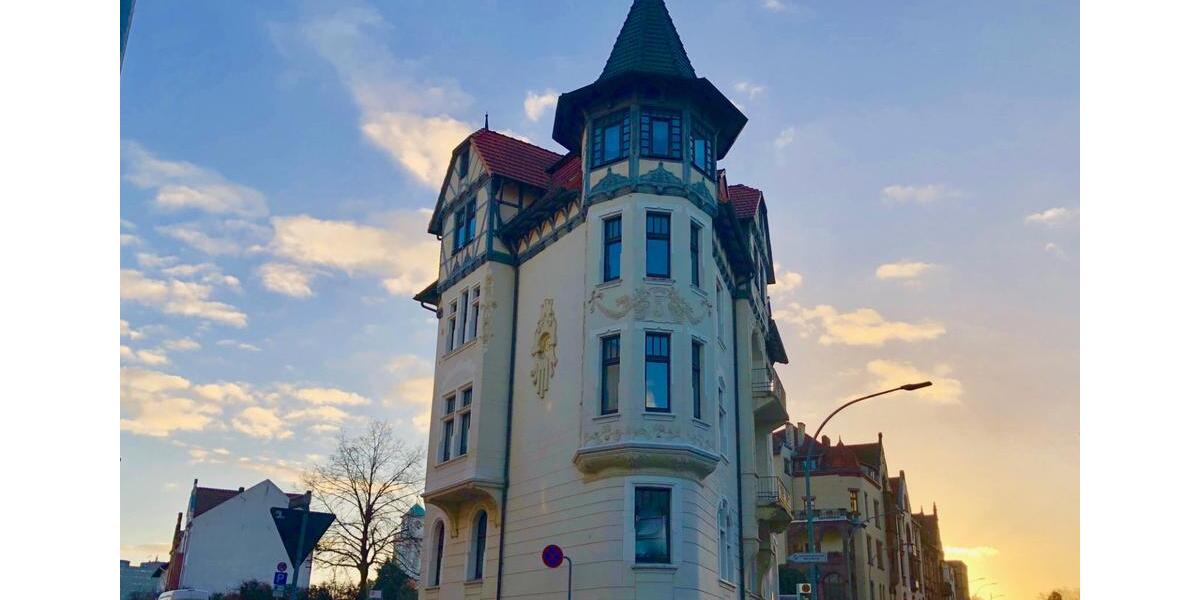 Wunderschöne und hochwertige 5-Zimmer-Wohnung 140qm Einbauküche neues Bad 5 zimmer