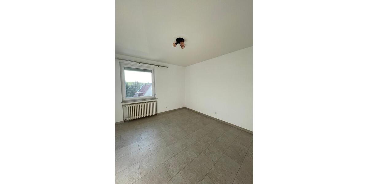 Etagenwohnung Münsingen - 3 Zimmer, 95 m&sup2;, 1.200&euro; | Angebot:26025537