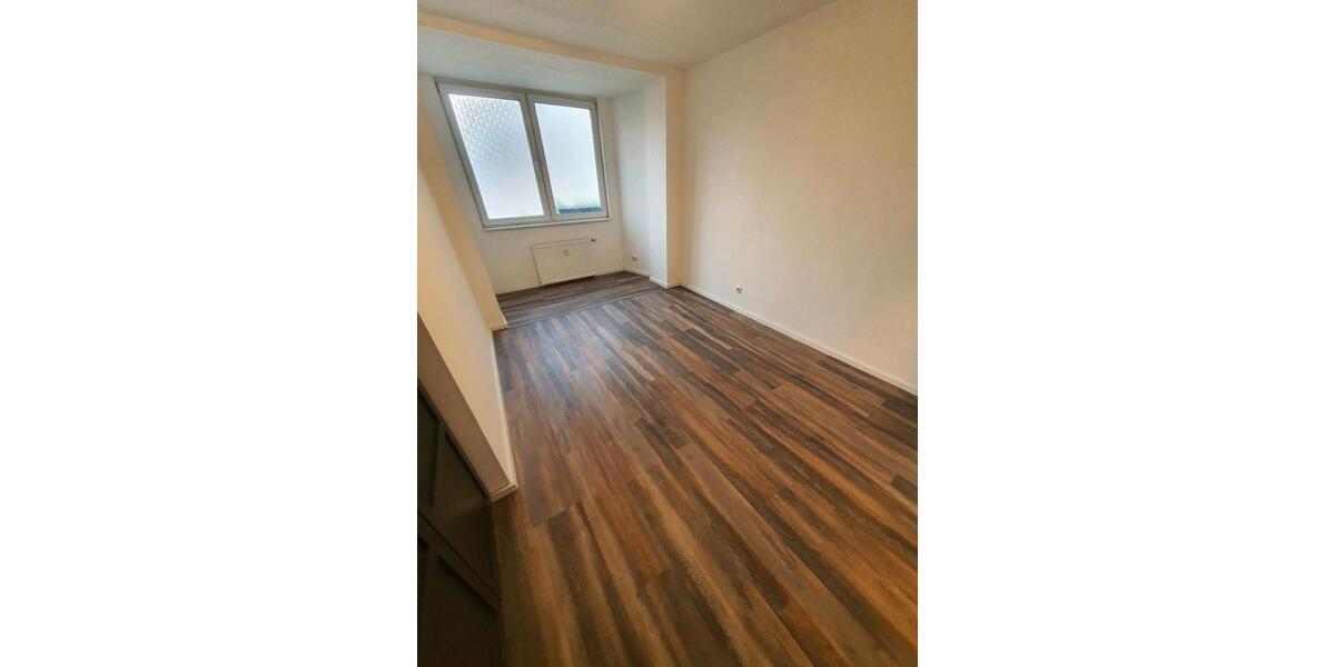Etagenwohnung Essen Stadtbezirk III - 5 Zimmer, 134 m&sup2;, 1.480&euro; | Angebot:25407496