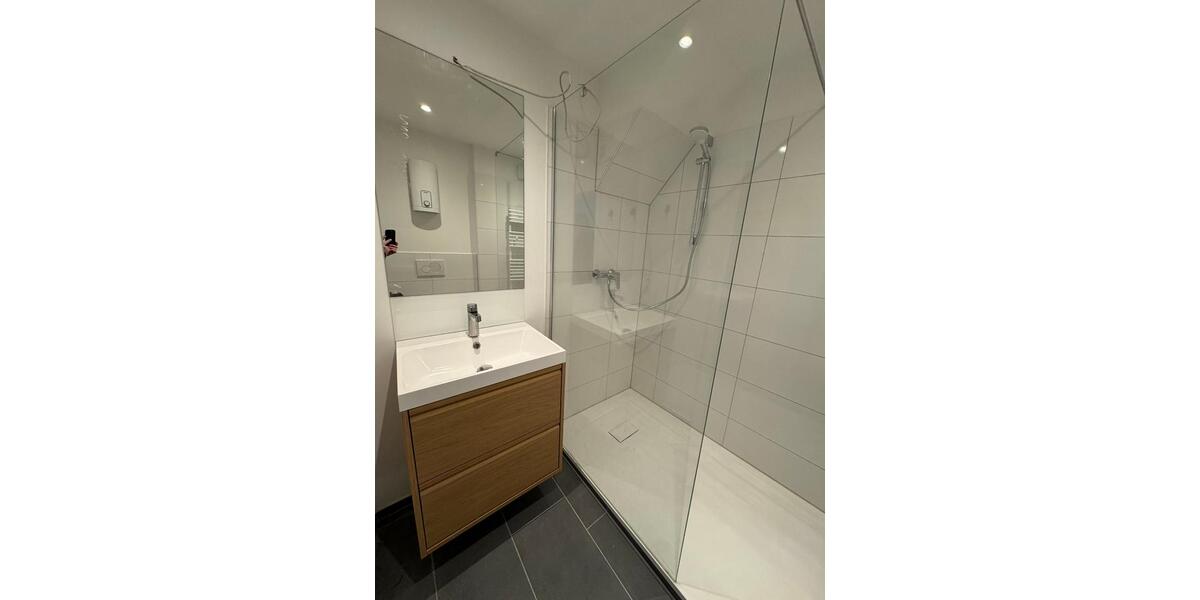 Dachgeschoßwohnung Siegen - 4 Zimmer, 67 m&sup2;, 650&euro; | Angebot:26587523
