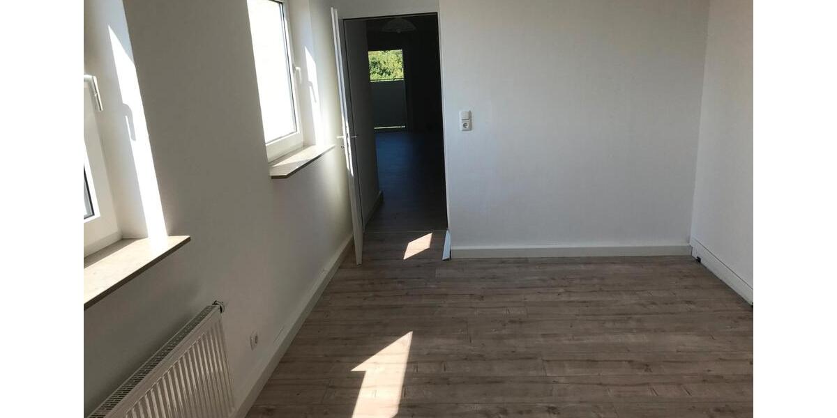 Etagenwohnung Würzburg Lindleinsmühle - 2 Zimmer, 72 m&sup2;, 790&euro; | Angebot:26321357