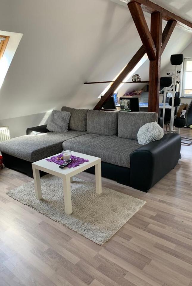 2 Raum Dachgeschoßwohnung im 3 Fam. Haus