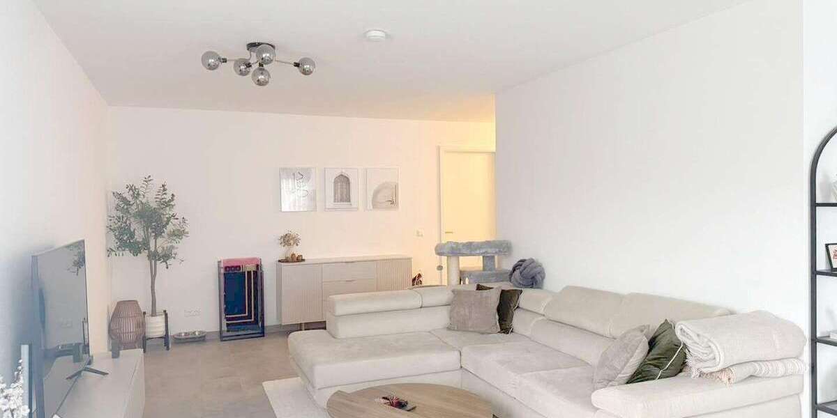 Etagenwohnung Bruchsal - 2 Zimmer, 85 m&sup2;, 895&euro; | Angebot:25429533