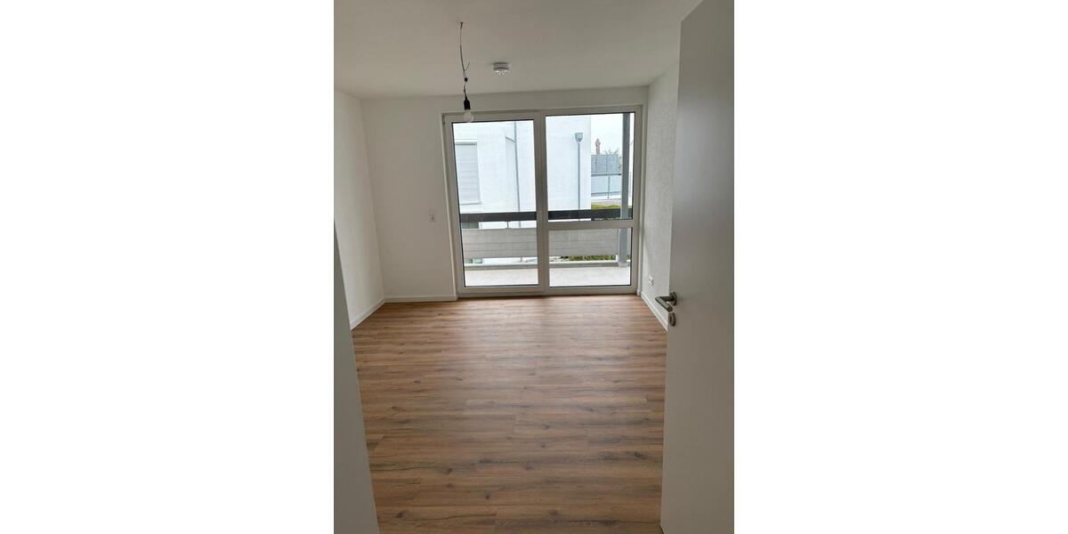 Erdgeschoßwohnung Ofterdingen - 4.5 Zimmer, 150 m&sup2;, 1.800&euro; | Angebot:26201489