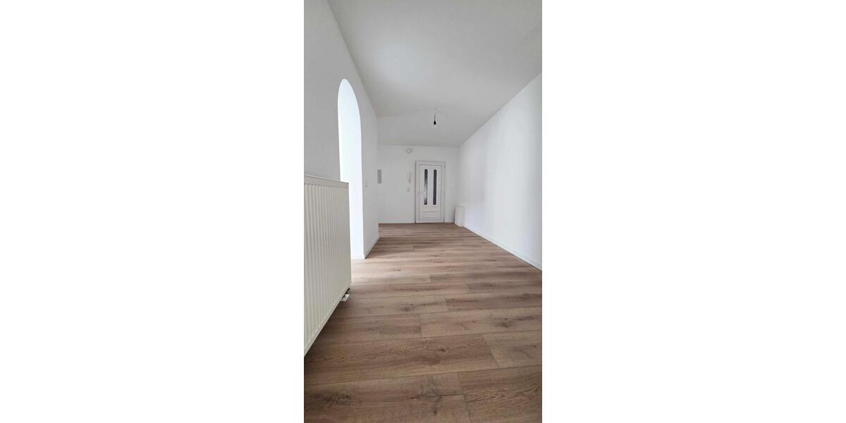 Etagenwohnung Bornheim - 2 Zimmer, 88 m&sup2;, 1.095&euro; | Angebot:26060431