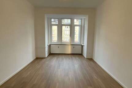 Wohnung zum Mieten in Stuttgart 1.290 € 111 m² 4 zimmer
