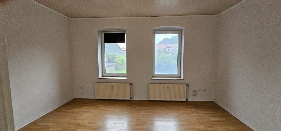 3-Zimmer-Wohnung (+ 2 kleine Extra-Zimmer!) in Aukrug-Homfeld