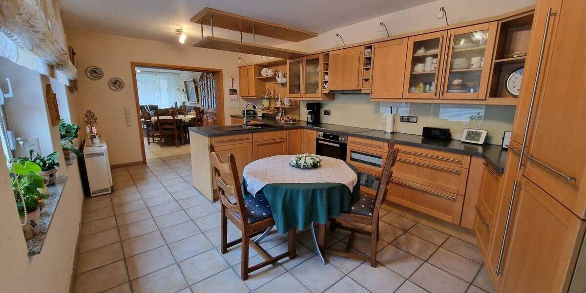 Etagenwohnung Mönchengladbach Windberg - 4 Zimmer, 124 m&sup2;, 1.200&euro; | Angebot:26744932