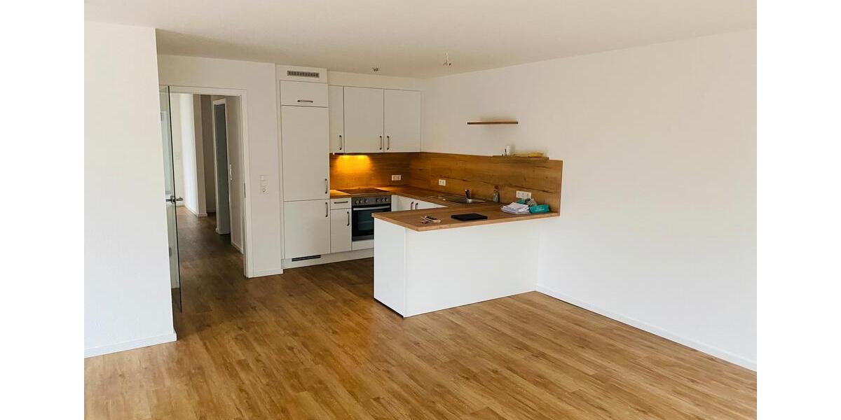 Schönes Wohnen auf viel Platz | inkl. Küche, Balkon und Tiefgarage 4 zimmer