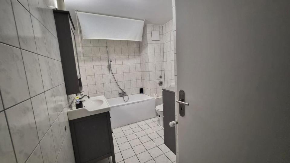 WG-Zimmer-Zimmervermietung-Monteurzimmer-41836 Hückelhoven-Baal 4 zimmer
