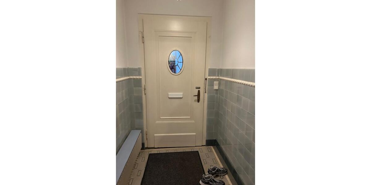 Erdgeschoßwohnung Oldenburg Dobbenviertel - 7 Zimmer, 220 m&sup2;, 2.700&euro; | Angebot:25341094