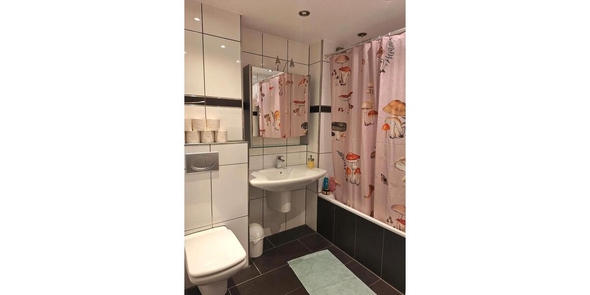 Wohnen auf Zeit Bonn Beuel-Mitte - 4 Zimmer, 75 m&sup2;, 460&euro; | Angebot:26257894