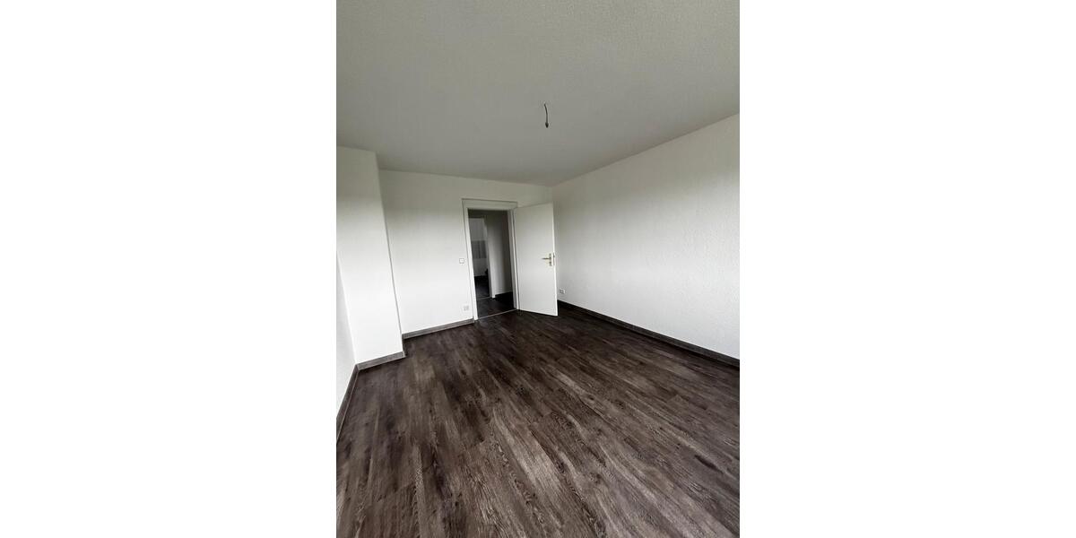 Erdgeschoßwohnung Guben - 3 Zimmer, 60 m&sup2;, 650&euro; | Angebot:26675864