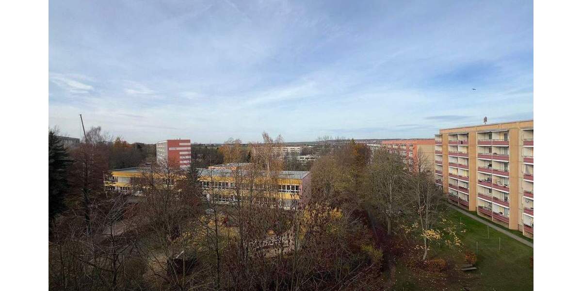 Etagenwohnung Zwickau Neuplanitz - 3 Zimmer, 60 m&sup2;, 250&euro; | Angebot:26826640