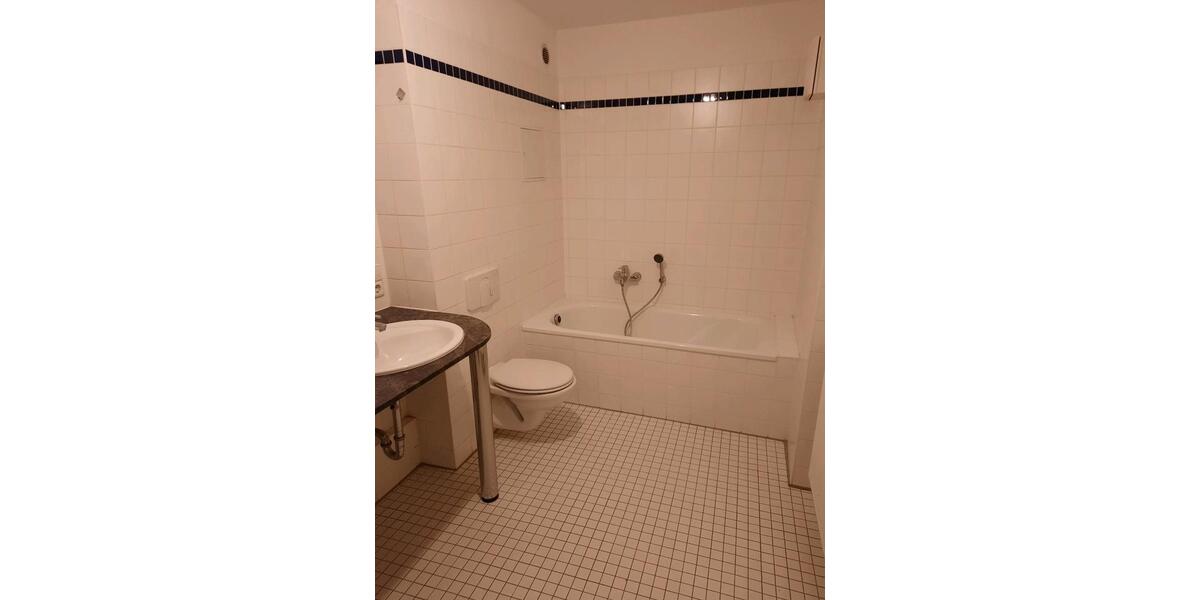 Dachgeschoßwohnung Frankfurt (Oder) Beresinchen - 2 Zimmer, 69 m&sup2;, 430&euro; | Angebot:24663674