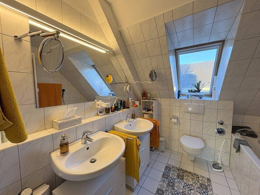 Charmante 2-Zimmer-Wohnung mit EBK und traumhaftem Ausblick in beliebter Lage von Büderich 2 zimmer