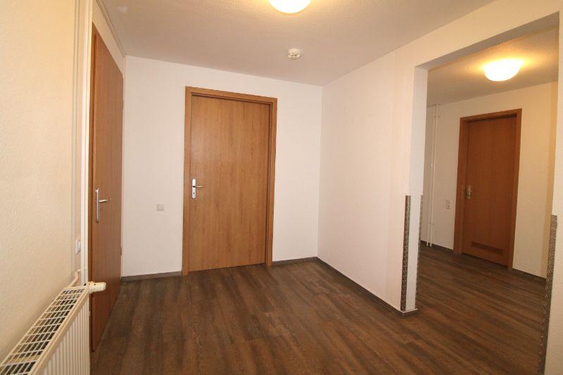 Etagenwohnung Schwerin Gartenstadt - 3 Zimmer, 98 m&sup2;, 679&euro; | Angebot:25078874