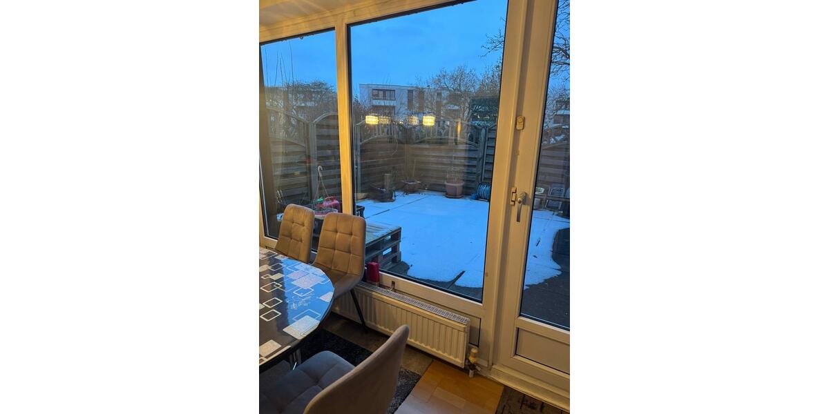 Erdgeschoßwohnung Lübeck Sankt Gertrud - 4 Zimmer, 20 m&sup2;, 600&euro; | Angebot:24830648