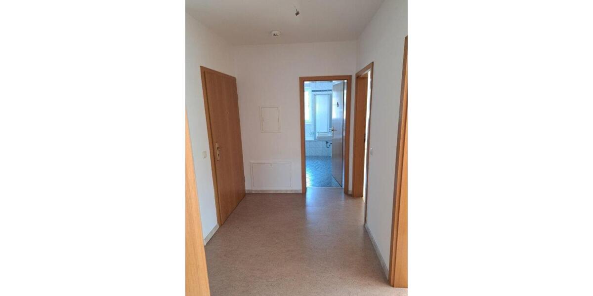 Erdgeschoßwohnung Deggendorf - 3 Zimmer, 84 m&sup2;, 830&euro; | Angebot:25868399