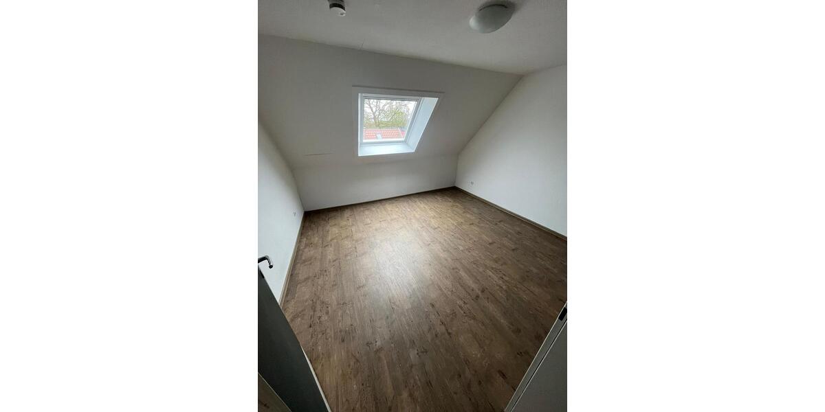 Wohnen auf Zeit Oldenburg Bloherfelde - 3 Zimmer, 22 m&sup2;, 123&euro; | Angebot:26292676