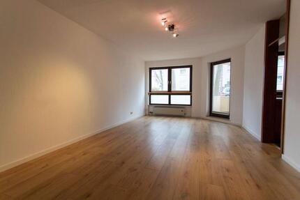 Renovierte 1,5-Zi.-Wohnung mit Balkon & EBK – Mainz-Bretzenheim zimmer