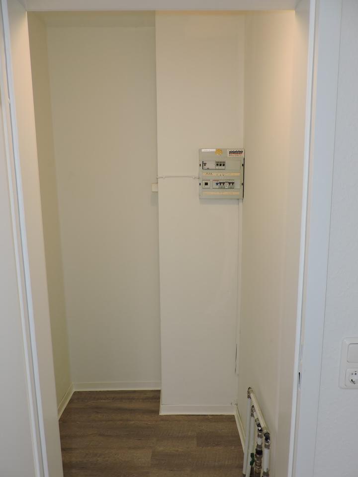 Renovierte 3-Zimmer- Wohnung mit großem Balkon frei!