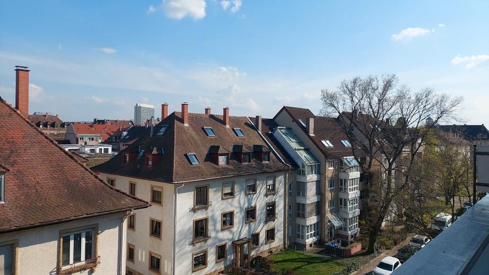 Dachgeschoßwohnung Karlsruhe Mühlburg - 3 Zimmer, 69 m&sup2;, 550&euro; | Angebot:26048797