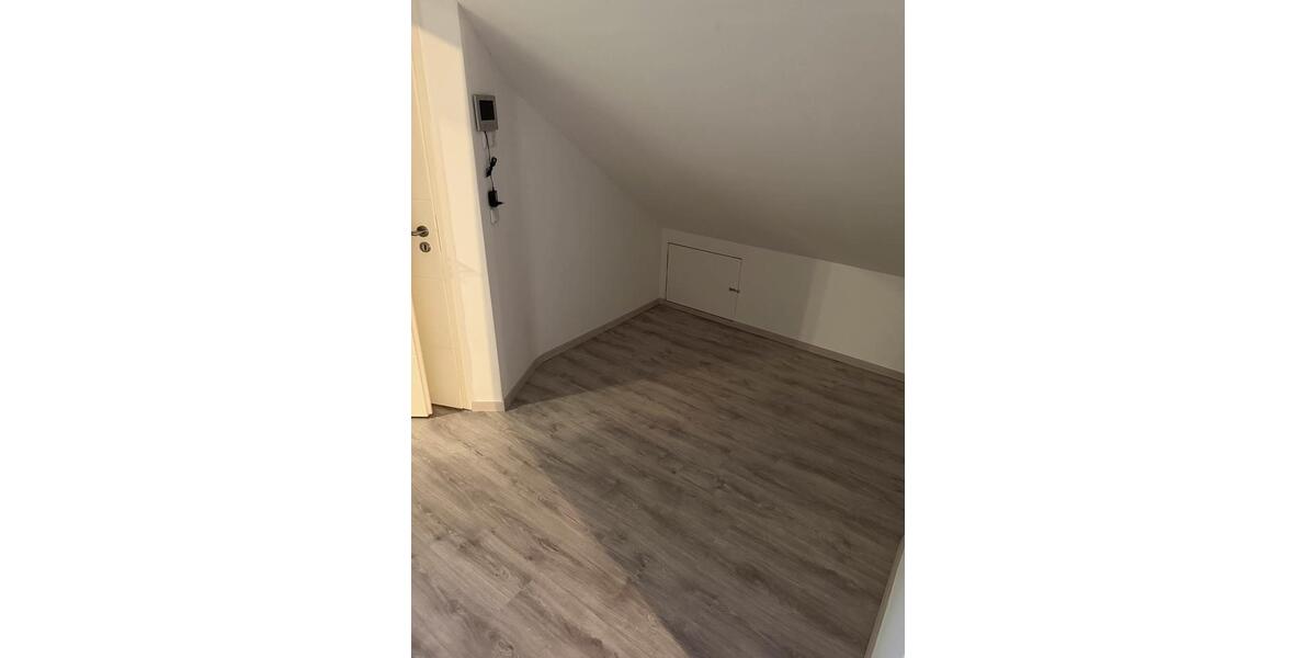 Dachgeschoßwohnung Beckum - 2.5 Zimmer, 63 m&sup2;, 700&euro; | Angebot:26464208