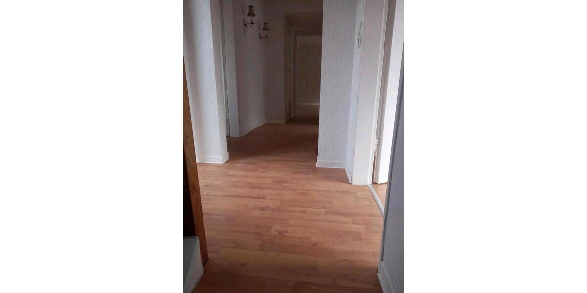 Mehrfamilienhaus, Wohnhaus Bad Dürkheim - 12 Zimmer, 250 m&sup2;, 2.600&euro; | Angebot:25949532