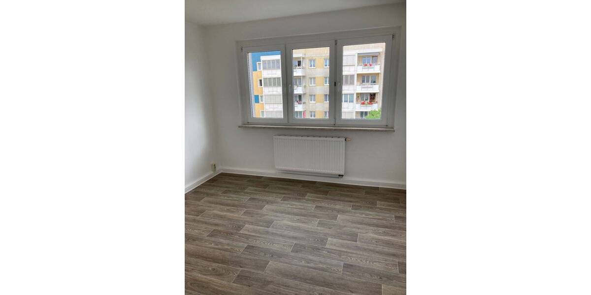 Etagenwohnung Gera Lusan - 3 Zimmer, 70 m&sup2;, 410&euro; | Angebot:26319114