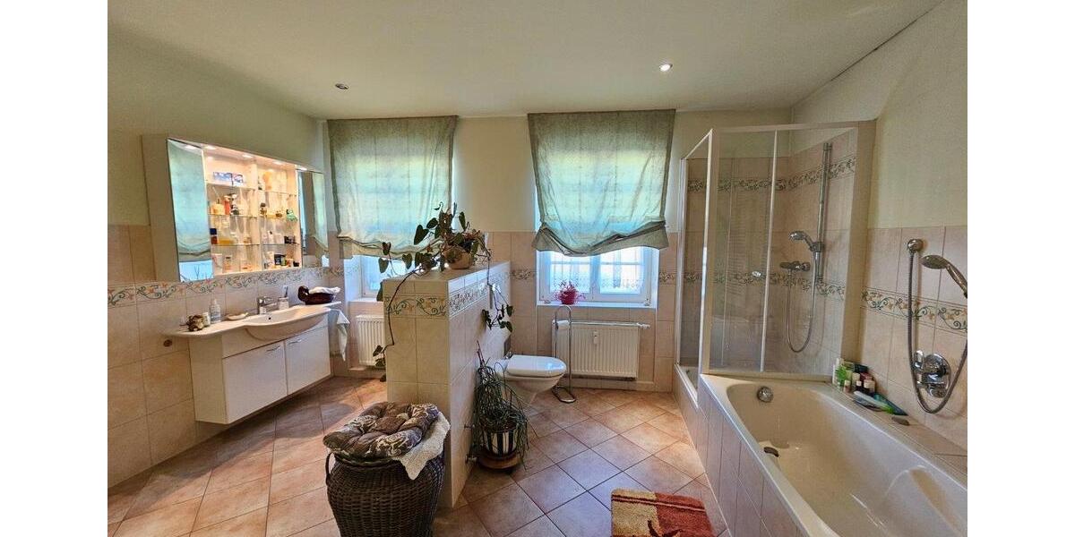 Etagenwohnung Spremberg - 3 Zimmer, 106 m&sup2;, 750&euro; | Angebot:26022788