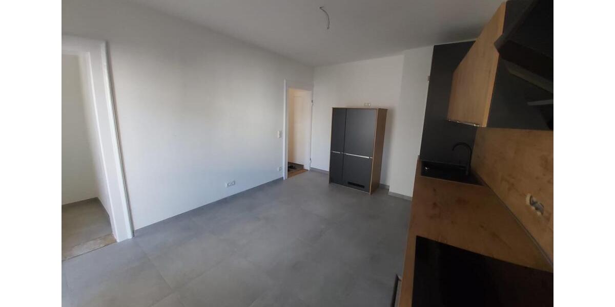 Etagenwohnung Weiden in der Oberpfalz - 4 Zimmer, 110 m&sup2;, 1.200&euro; | Angebot:26521936