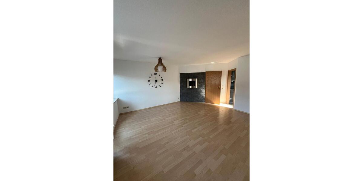 Dachgeschoßwohnung Nattheim - 3 Zimmer, 73 m&sup2;, 790&euro; | Angebot:26062428
