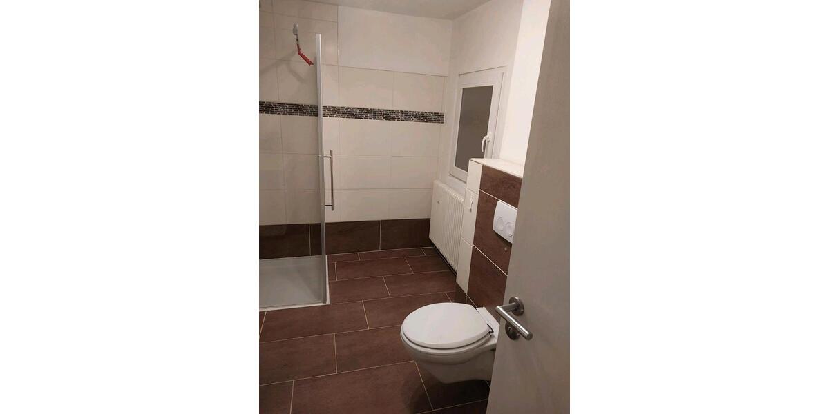 Einfamilienhaus Üttfeld - 7 Zimmer, 140 m&sup2;, 1.050&euro; | Angebot:24735854