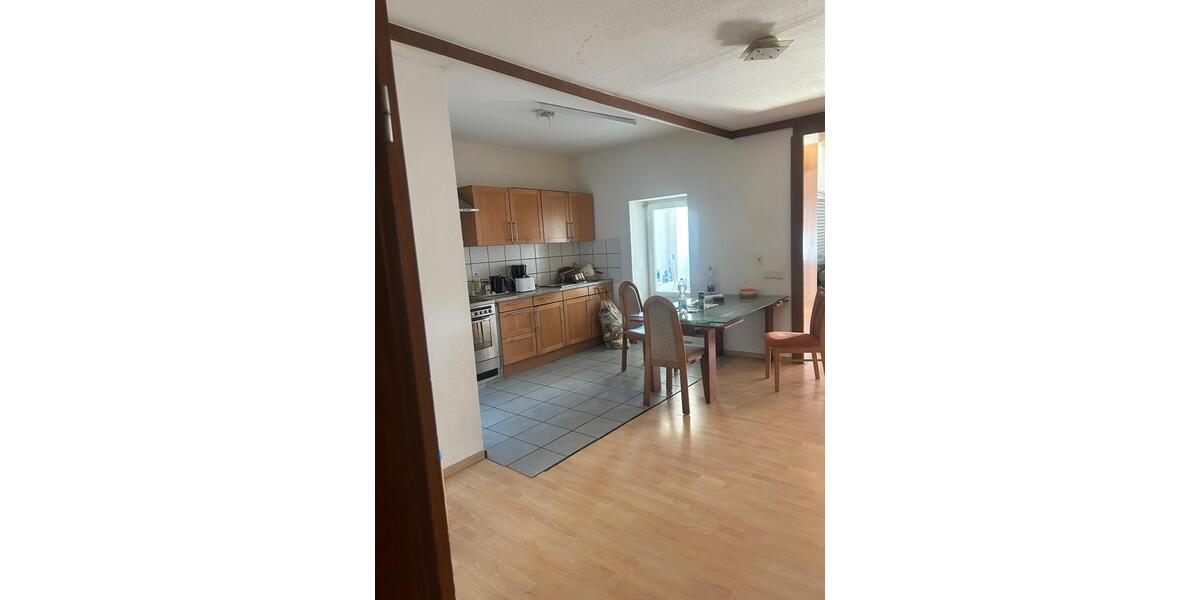 Etagenwohnung Bitburg - 3 Zimmer, 100 m&sup2;, 1.000&euro; | Angebot:24964459